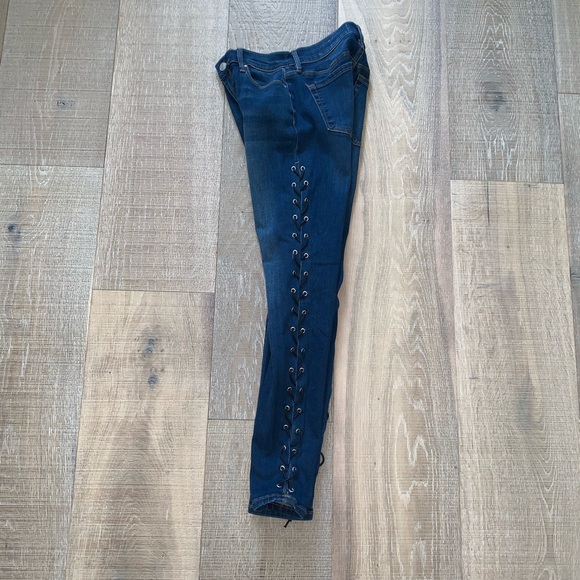 jeans - Picture 2 of 2